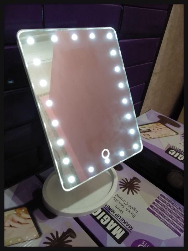 Прямоугольное зеркало с LED-подсветкой