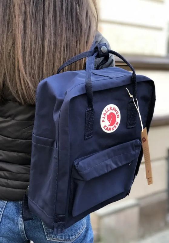 Рюкзак Fjallraven Kanken Classic, темно-синий