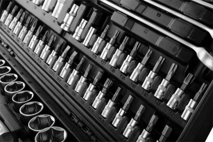 Набор инструментов YATO; 216 предметов, 1/4", 3/8", 1/2", 6-гранный