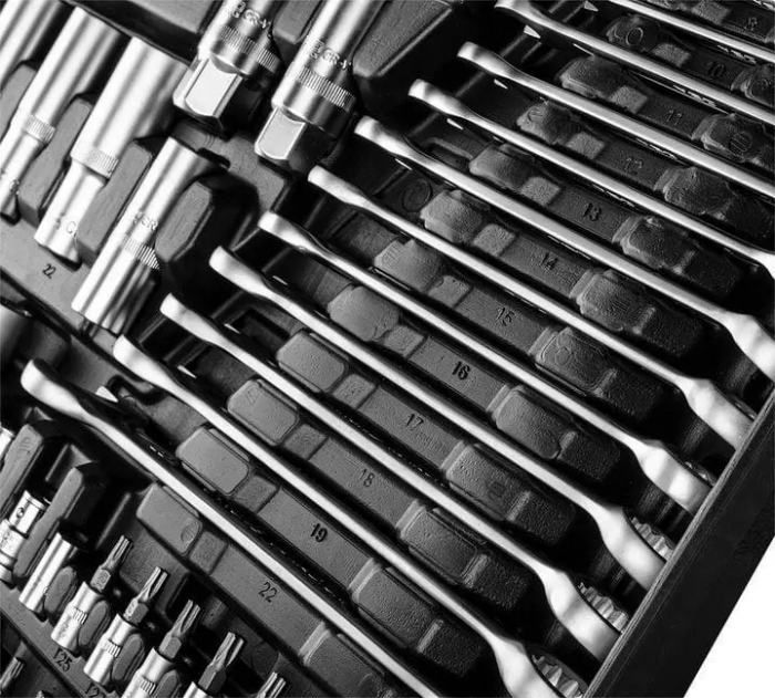 Набор инструментов YATO; 216 предметов, 1/4", 3/8", 1/2", 6-гранный