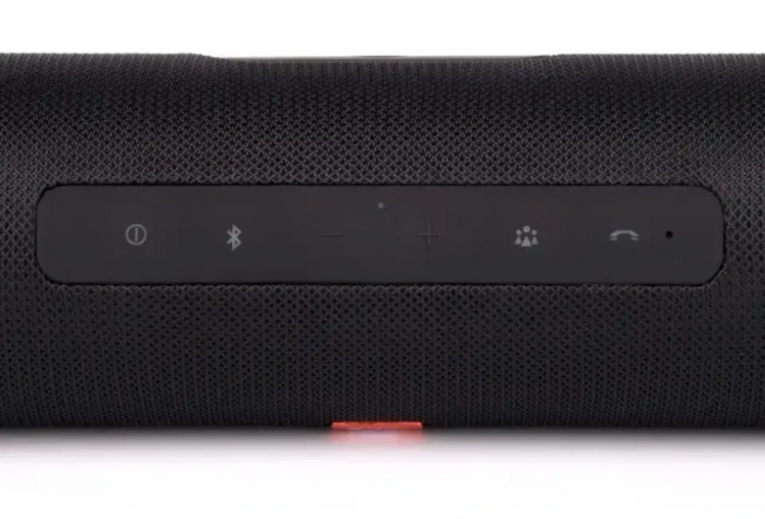 Портативная bluetooth-колонка JBL E7