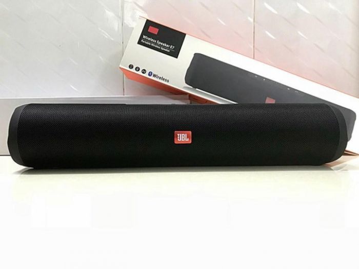 Портативная bluetooth-колонка JBL E7