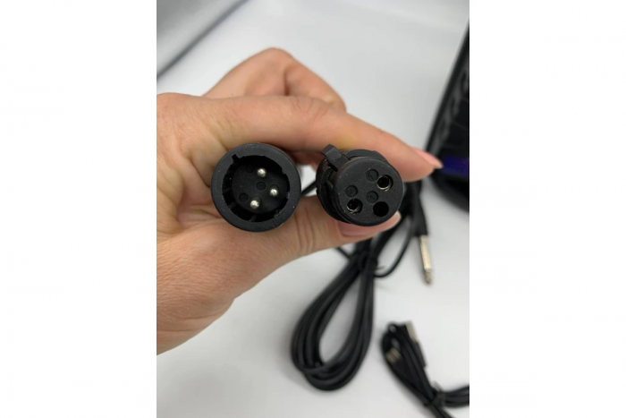 Портативная колонка Kimiso QS-627 с микрофоном и светомузыкой