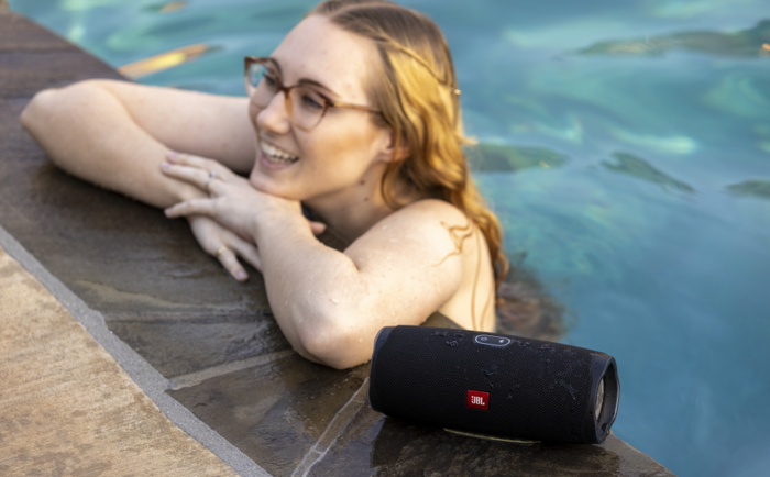 Беспроводная Bluetooth-колонка JBL CHARGE 4