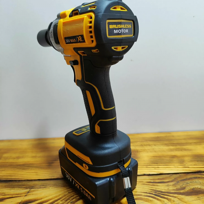 Set de scule electrice 4 în 1: 4 acumulatori, 36v / 6.0 Ah